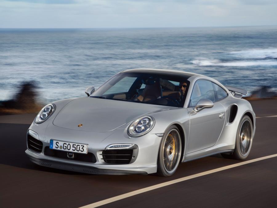  Porsche 911 Turbo S 2013 года  (фото 24 из 30)